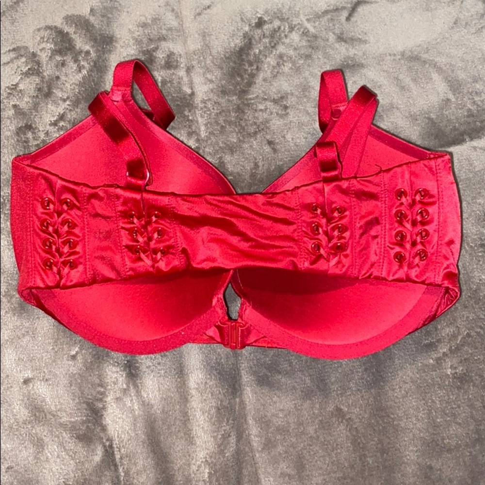 VS Red front closure bra - 32DD